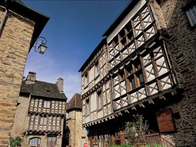 Segur le Chateau 2 Camping Vezenie Lubersac
